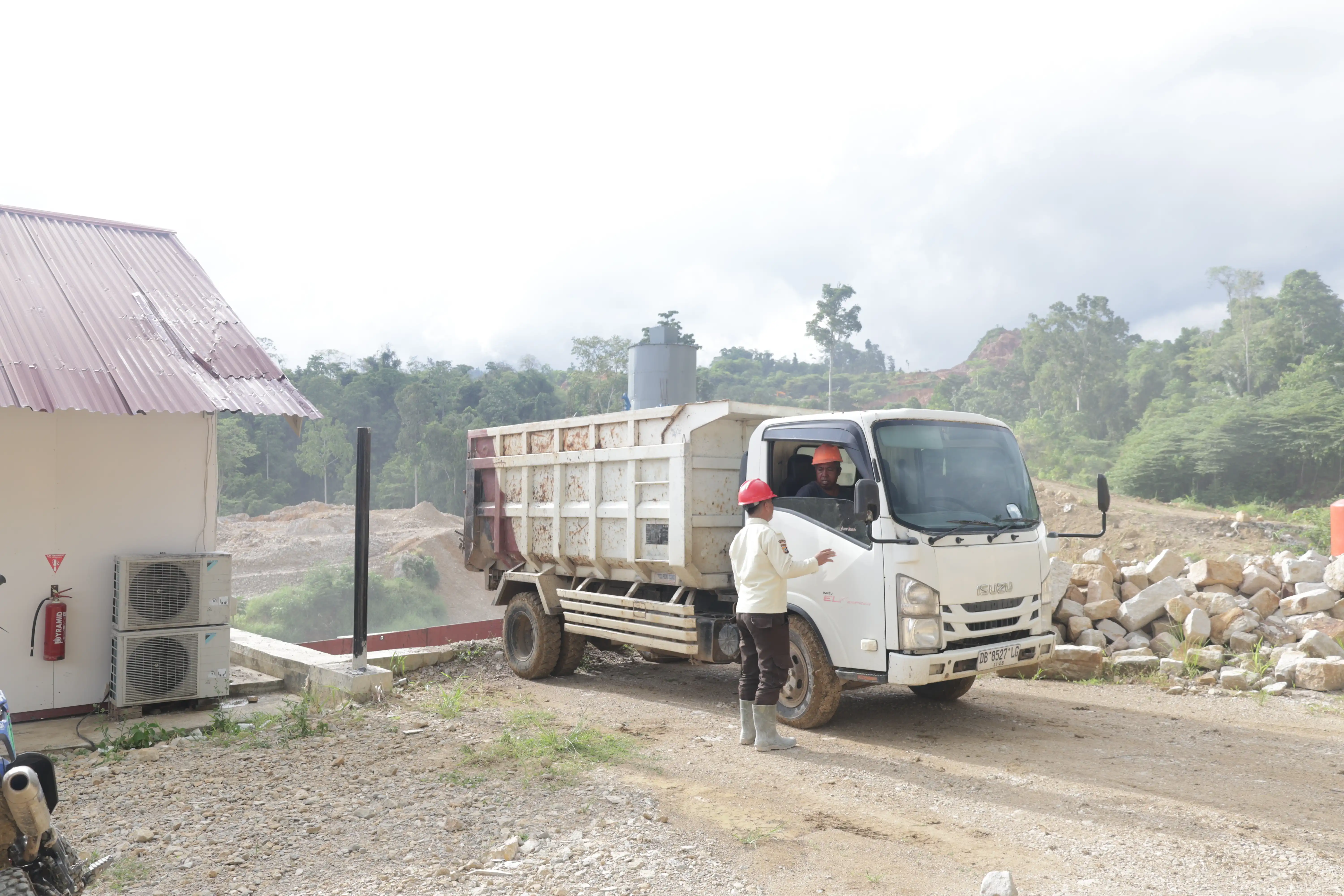 Galeri Proyek & Operasional 27